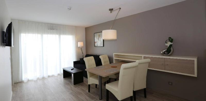 Les Criquets Hotel & Spa Бланкфор Экстерьер фото