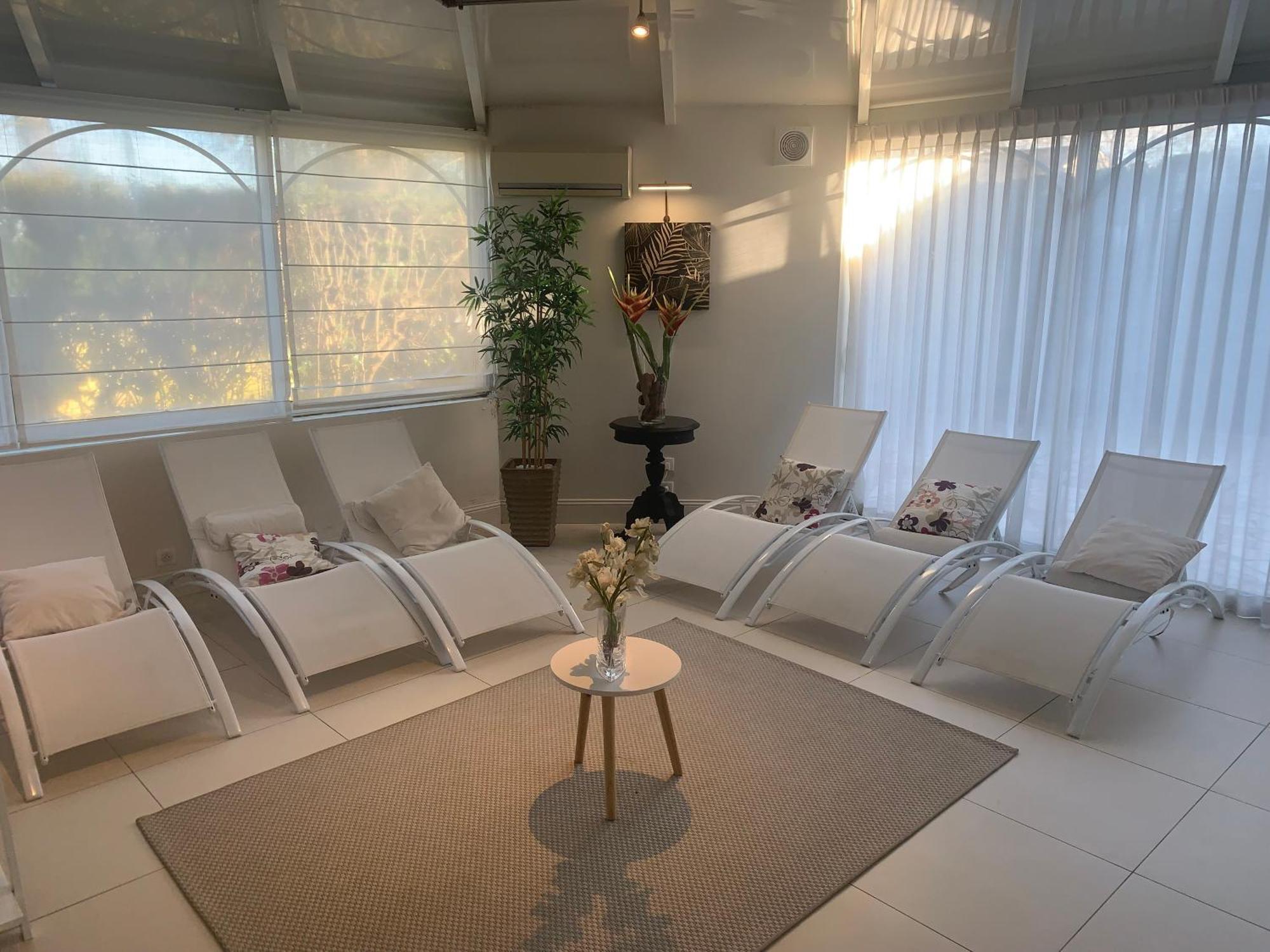 Les Criquets Hotel & Spa Бланкфор Экстерьер фото
