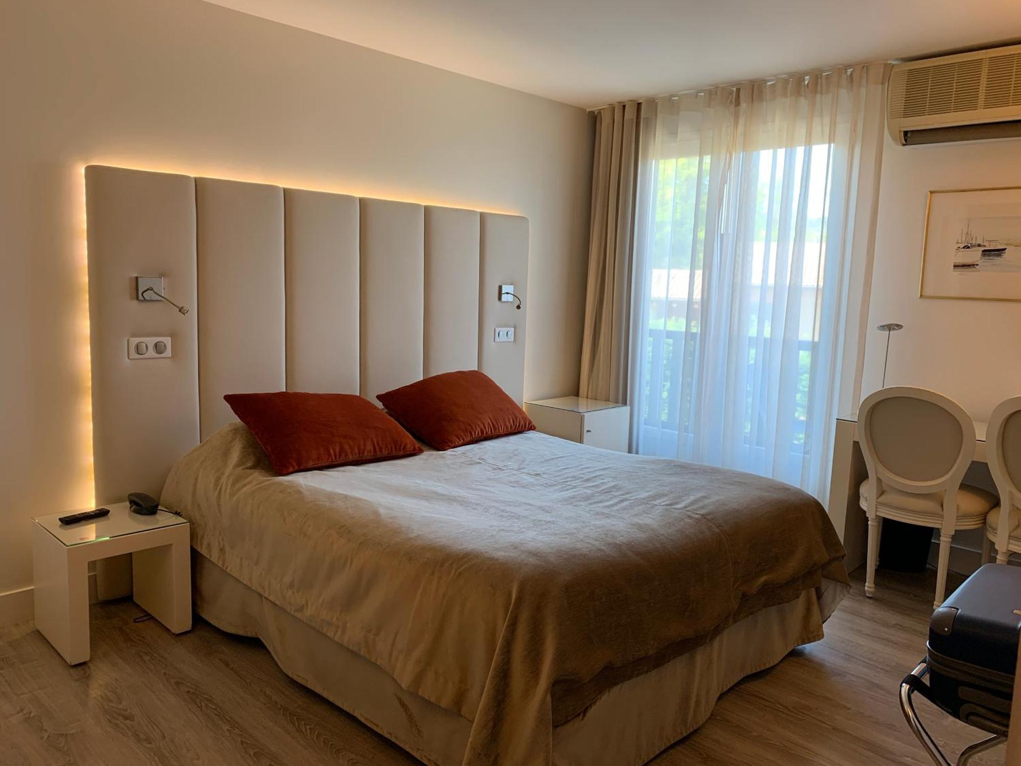Les Criquets Hotel & Spa Бланкфор Экстерьер фото